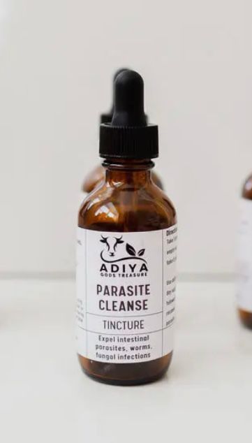 Parasite Tincture 2oz (black walnut hull, wormwood, cloves, garlic , oregano,cinnamon, hibiscus, pau d arco)